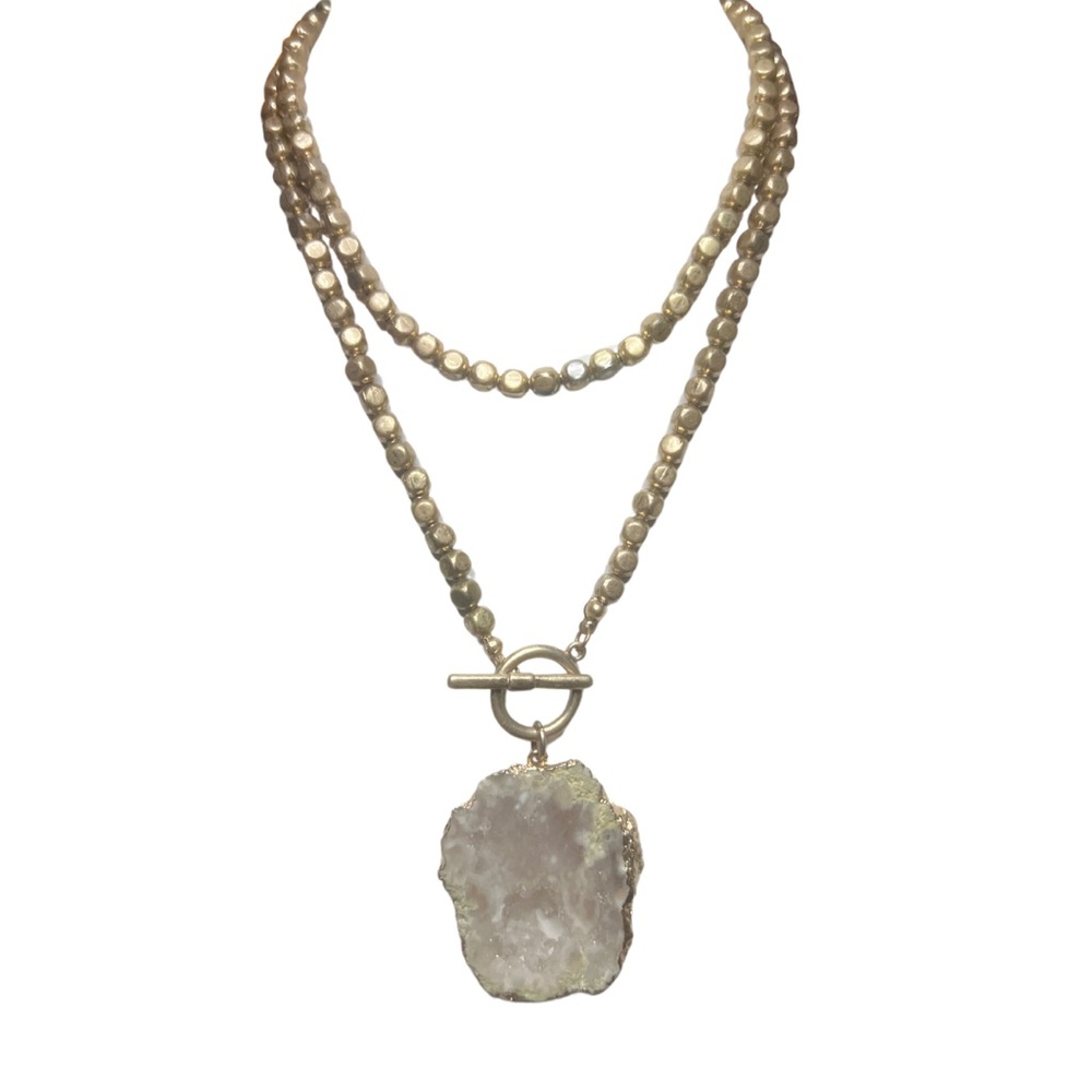 Agate Druzy Slice Pendant on 30" gold tone beaded necklace